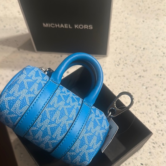 Michael Kors Blue Micro Duffle Keyfob NWT and box - Picture 3 of 4
